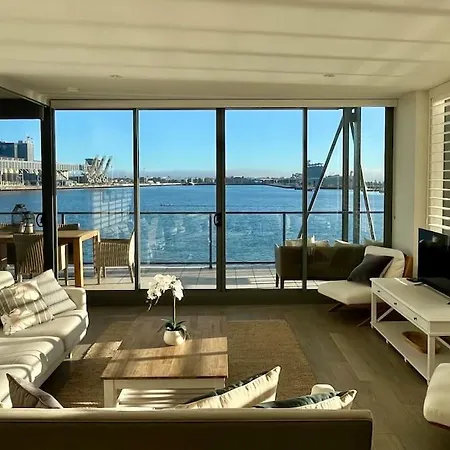 Boardwalk On Honeysuckle Apartment Newcastle Exterior photo